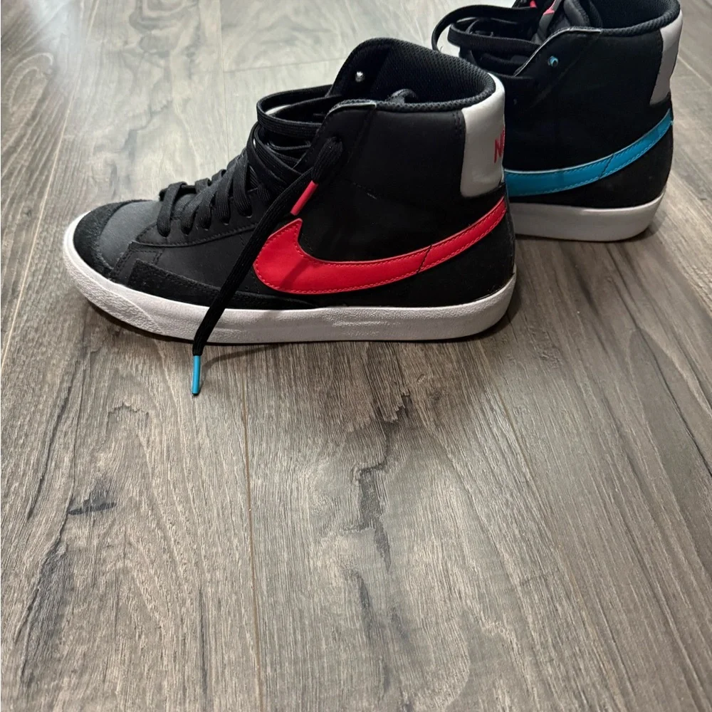Big kids Nike Blazers - Picture 3 of 5